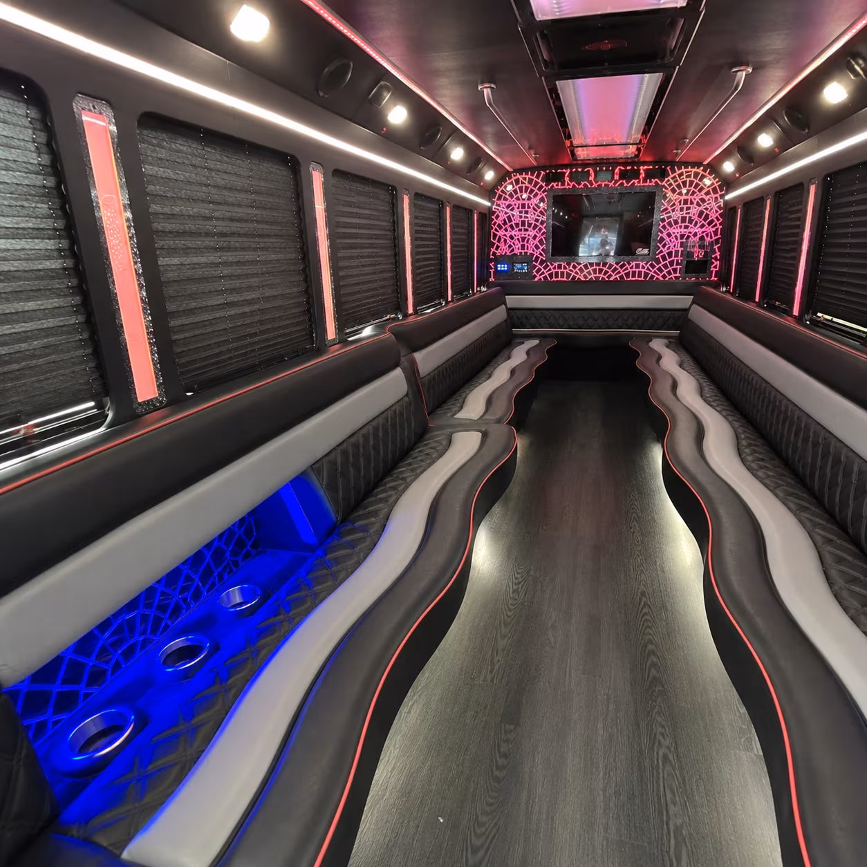 Rent a Bus to Newark Liberty International Airport