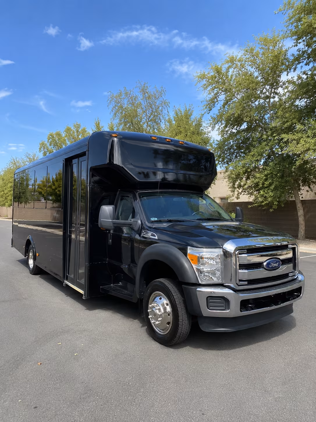 Elizabeth Birthday, Sweet 16, & Quinceañera Transportation party bus exterior