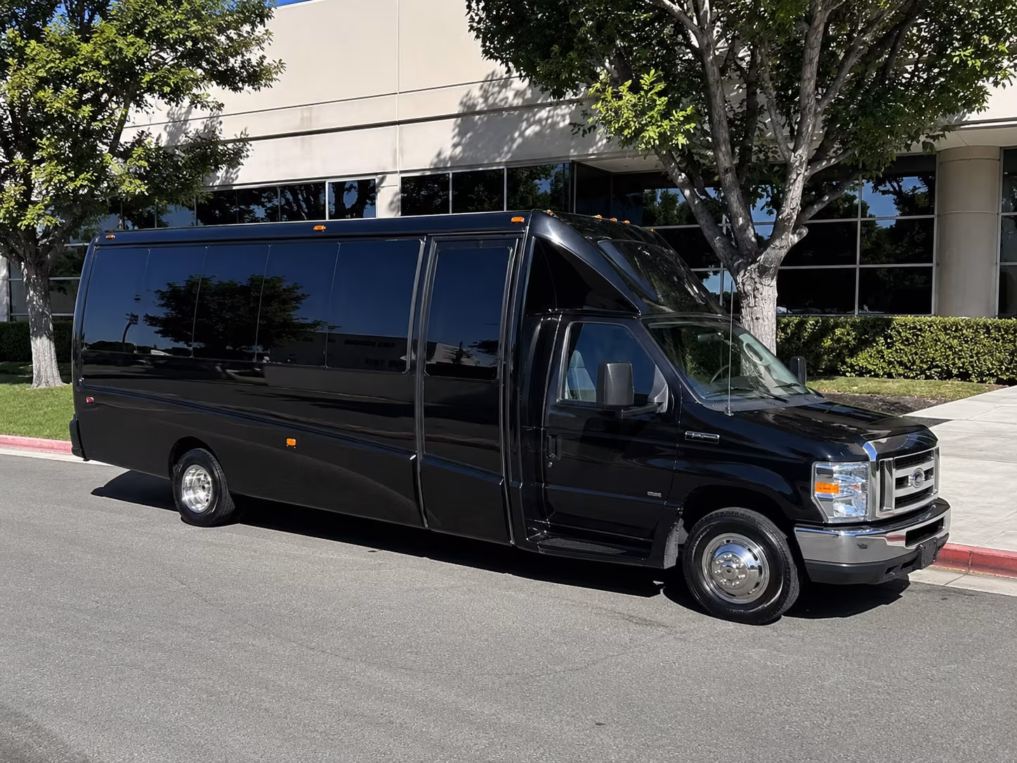 Elizabeth Birthday, Sweet 16, & Quinceañera Transportation pickup coordination